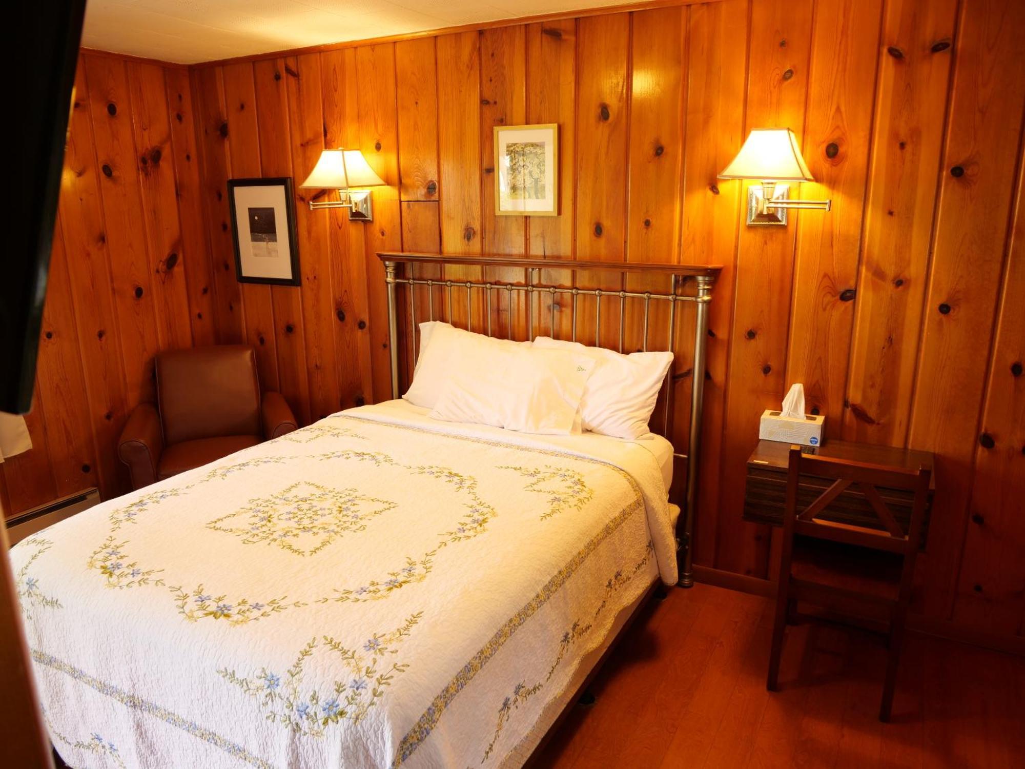 Ludington Blue Spruce Inn Cameră foto